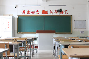 黑龍江工業(yè)學(xué)院什么檔次？很厲害嗎？很牛嗎？