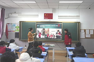 北京市海淀區(qū)崛起實驗學(xué)校開學(xué)第一課！熱辣滾燙新學(xué)期，飛馳人生向未來