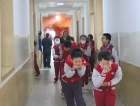 【校園安全】北京市豐臺區(qū)新北賦學(xué)校小學(xué)段教學(xué)區(qū)消防疏散演練