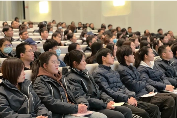 凝心聚力，共赴新程!2024年張家口未來學(xué)校春季新學(xué)期開學(xué)工作系列會議
