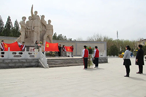 北京市君誼中學(xué)聯(lián)合金惠園二區(qū)開展黨團隊一體化主題教育活動！