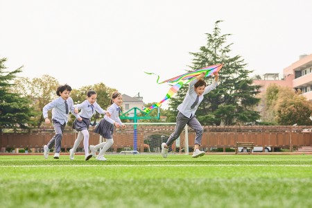 影響孩子自主學習？解讀北京海淀區(qū)尚麗外國語學校2025年電子設備管理政策！