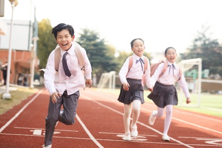 北京東方紅學(xué)校小學(xué)插班錄取條件+申請流程解析，附非京籍四證材料準(zhǔn)備須知！